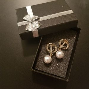 💯AUTHENTIC CD Christian Dior Earrings